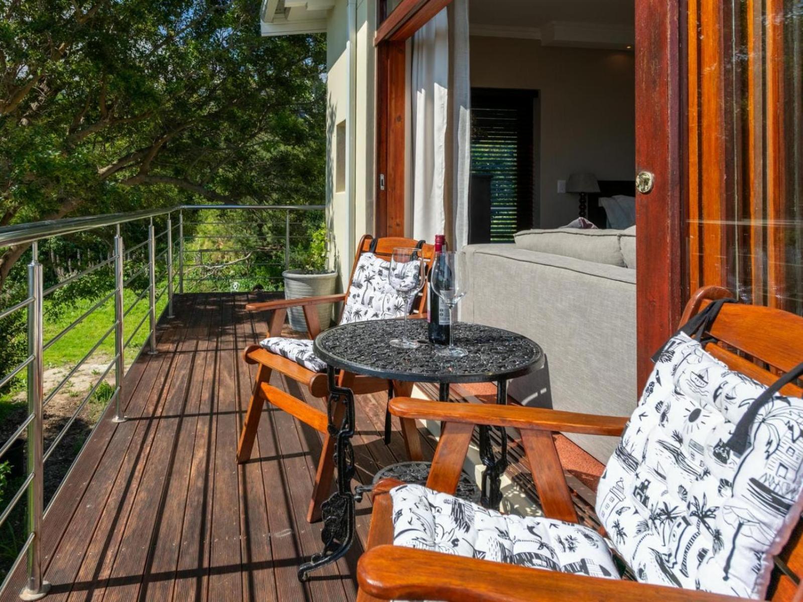 Guest House The Lazy Lion Knysna Room photo