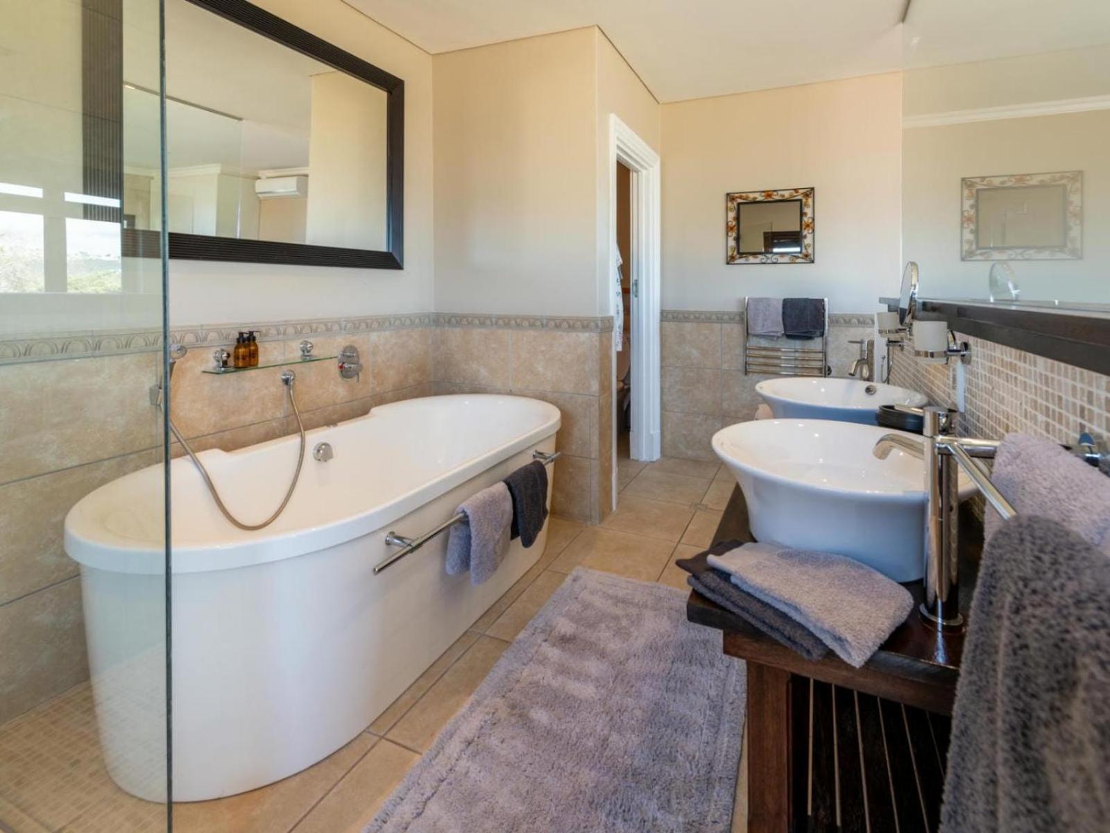 Guest House The Lazy Lion Knysna Room photo