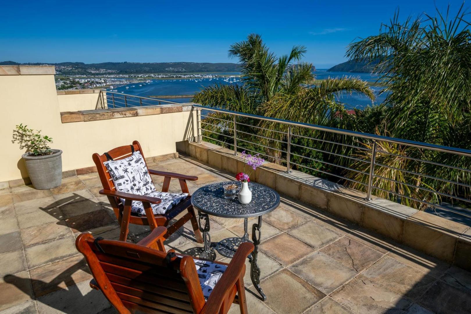Guest House The Lazy Lion Knysna Exterior photo